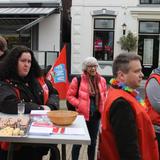 Aalten, FNV, actie bloemenvouwers, 31 maart 2016 030.jpg